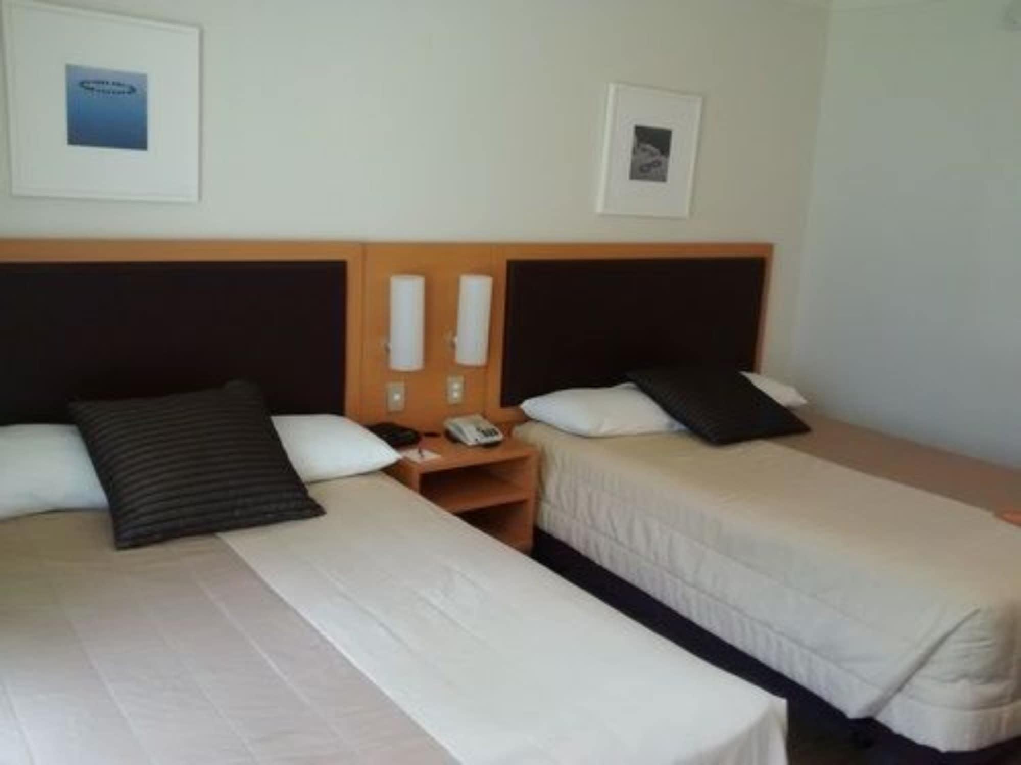 ซูดิมาเล้คโรโตรัวโฮเต็ล Hotel ภายนอก รูปภาพ
