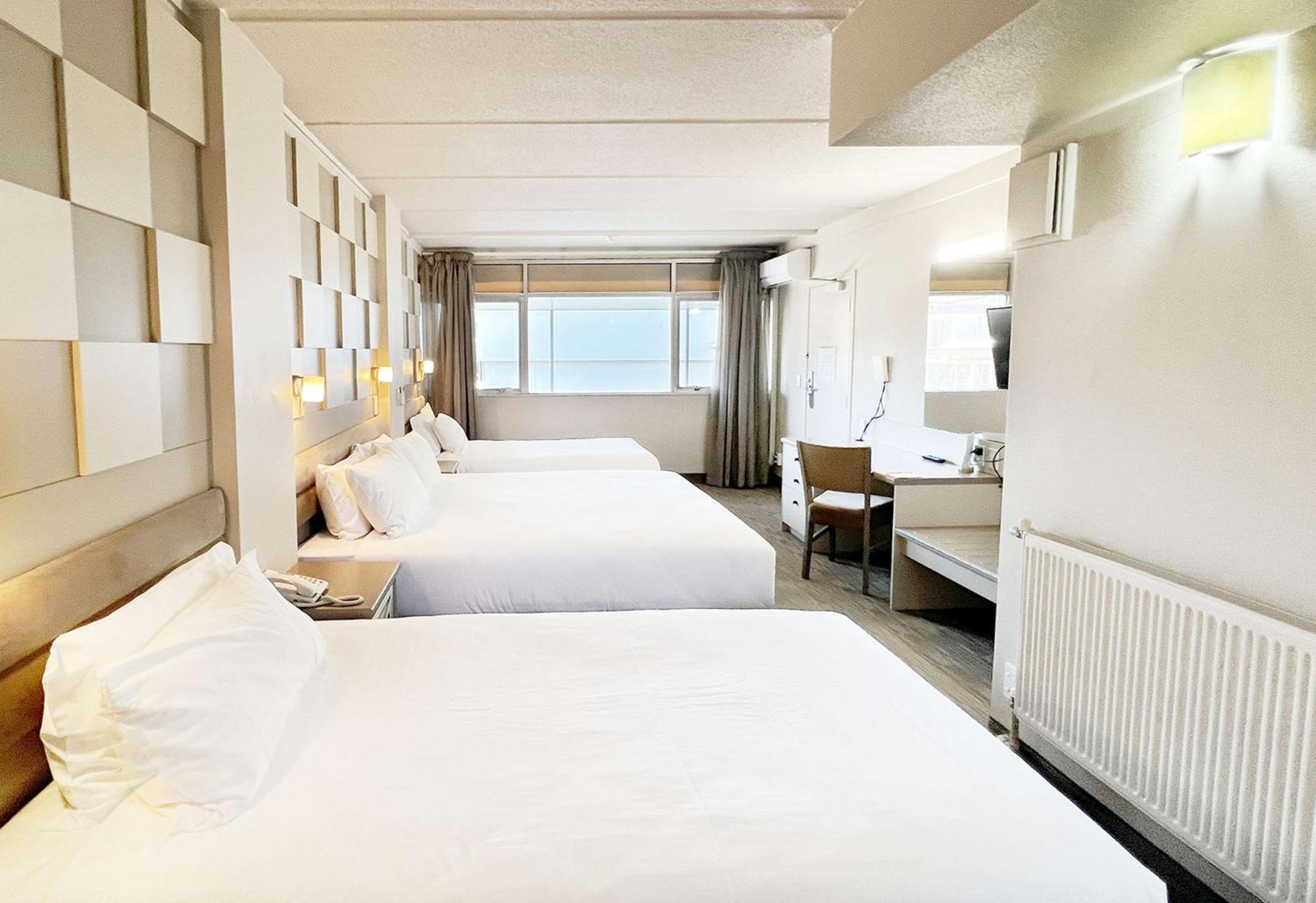 ซูดิมาเล้คโรโตรัวโฮเต็ล Hotel ภายนอก รูปภาพ