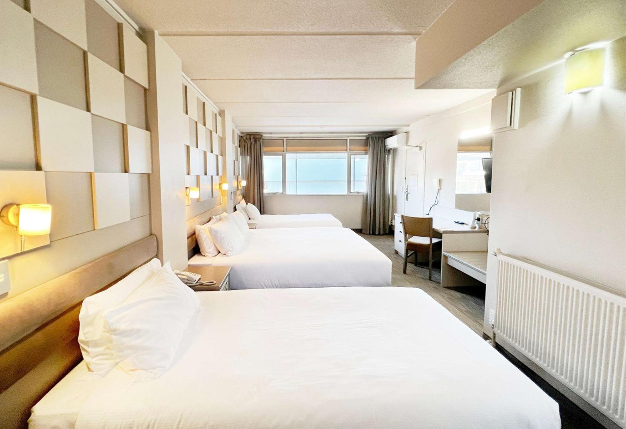 ซูดิมาเล้คโรโตรัวโฮเต็ล Hotel ภายนอก รูปภาพ
